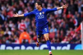 科贝特泳姿流畅展现蛙泳魅力，科贝特舰队