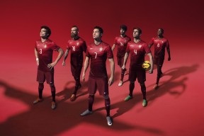 丁俊晖签约品牌合作推广台球文化，丁俊晖台球室叫什么