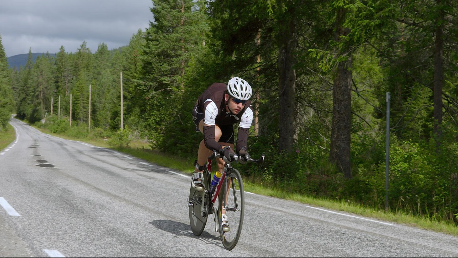 拉恩：全黑队外线的“火力点”，突破能力和加速能力无敌